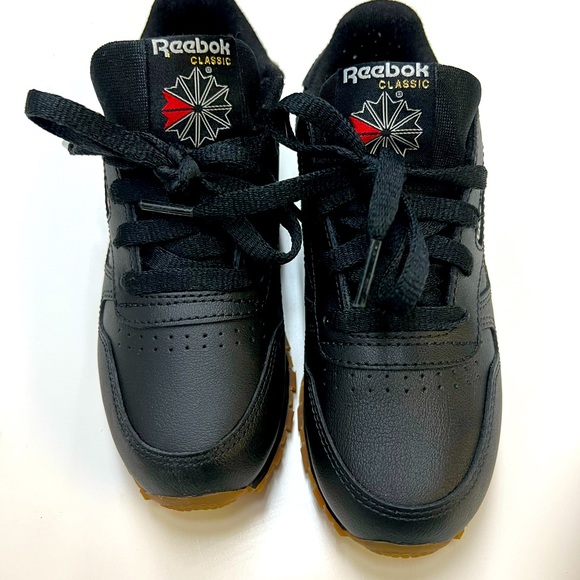 Reebok tennis shoes👟🏀 - Picture 1 of 12